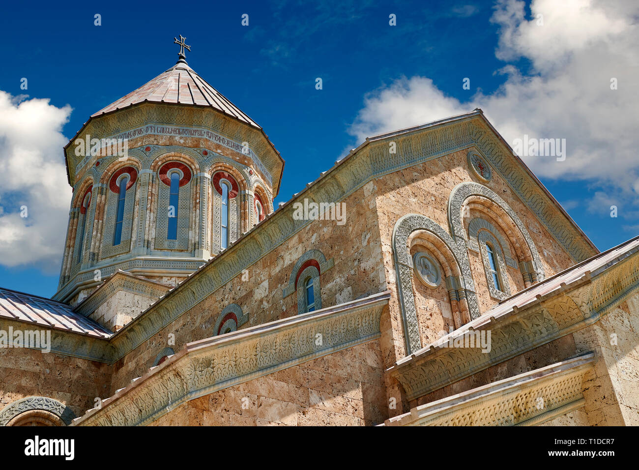 Foto e immagini di Georgian stile classica chiesa al monastero di santa Nino in Bodbe, una Ortodossa Georgiana complesso monastico e la sede del B Foto Stock