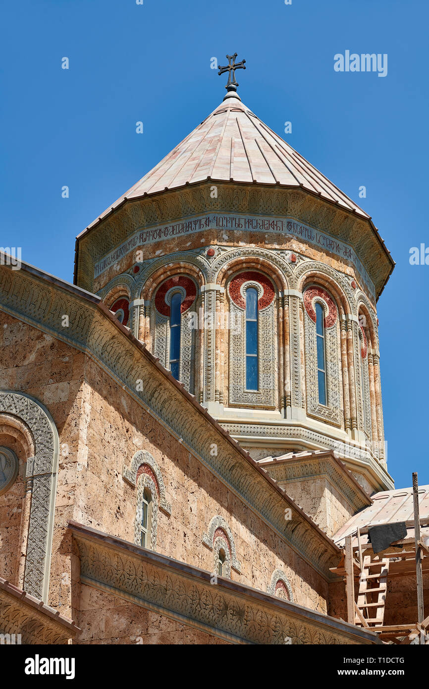 Foto e immagini di Georgian stile classica chiesa al monastero di santa Nino in Bodbe, una Ortodossa Georgiana complesso monastico e la sede del B Foto Stock