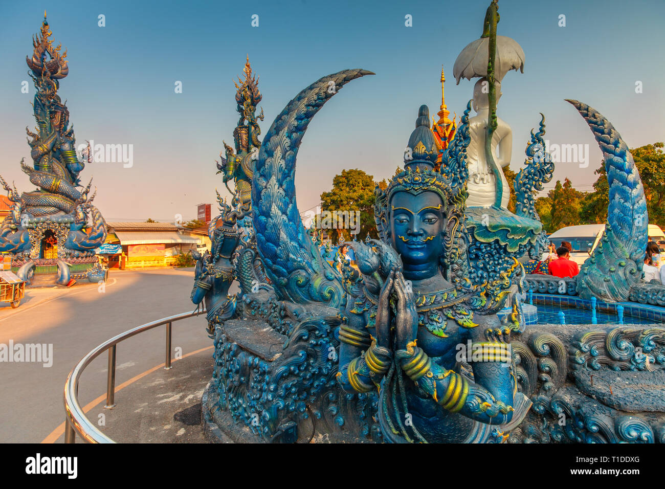 Il Tempio Azzurro in Chiang Rai (Wat Rong Suea dieci) Foto Stock