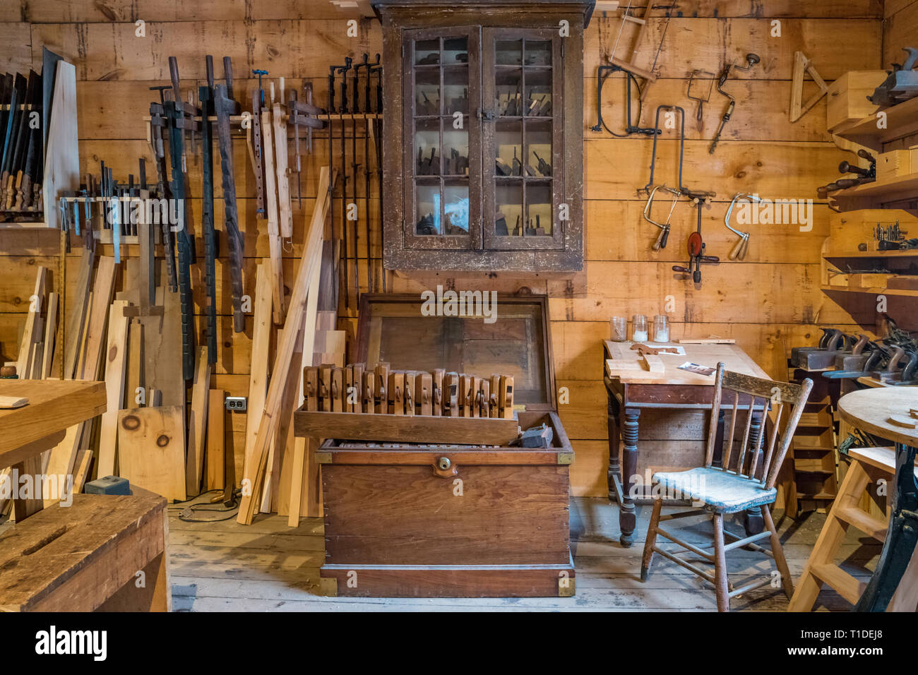Carpenter strumenti in un periodo carpenter shop Westfield Heritage Village vicino a Hamilton, Ontario, Canada Foto Stock