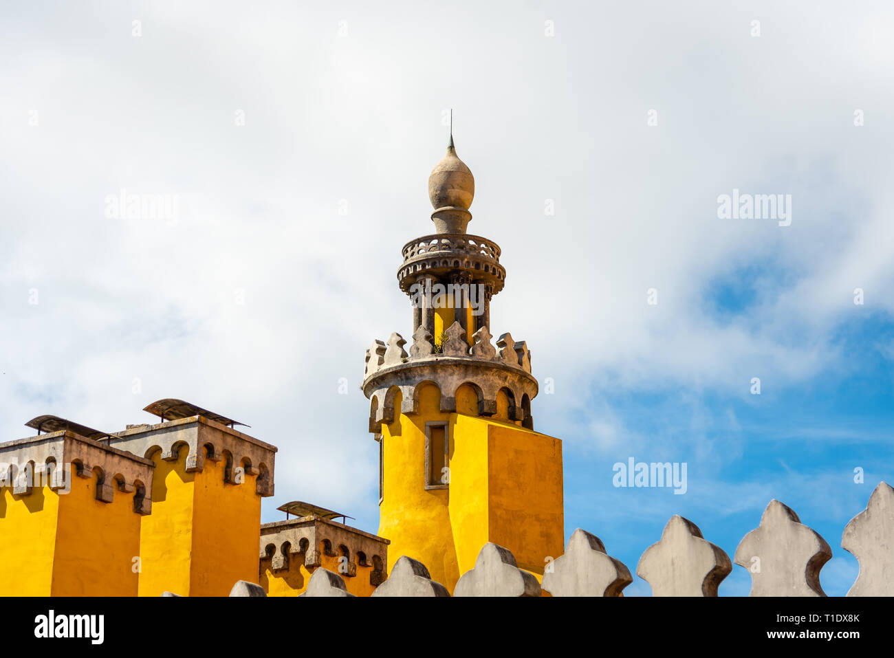 Pena Palace. Il palazzo è un sito Patrimonio Mondiale dell'UNESCO e una delle sette meraviglie del Portogallo. Sintra, Portogallo Foto Stock