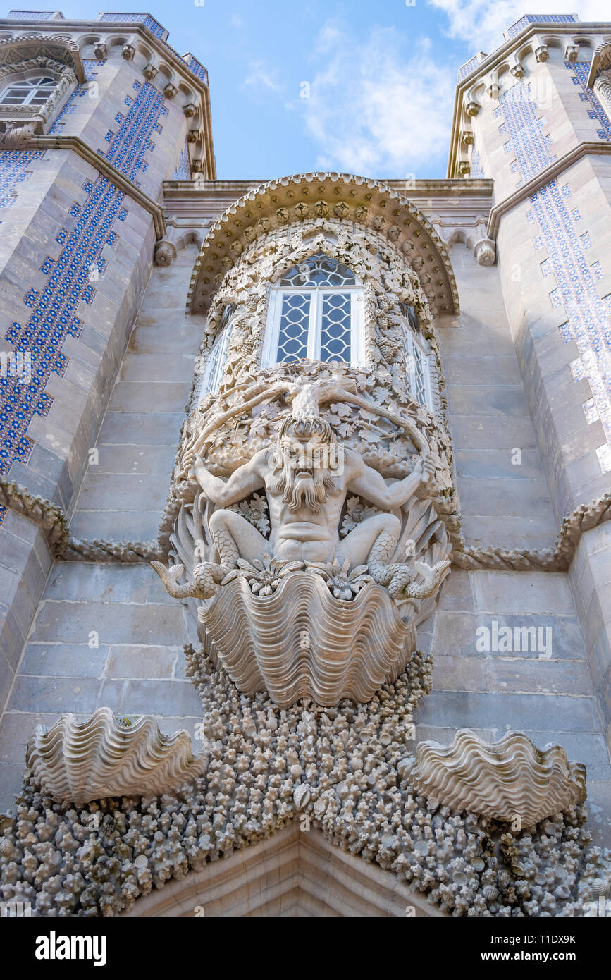 Pena Palace. Il palazzo è un sito Patrimonio Mondiale dell'UNESCO e una delle sette meraviglie del Portogallo. Sintra, Portogallo Foto Stock