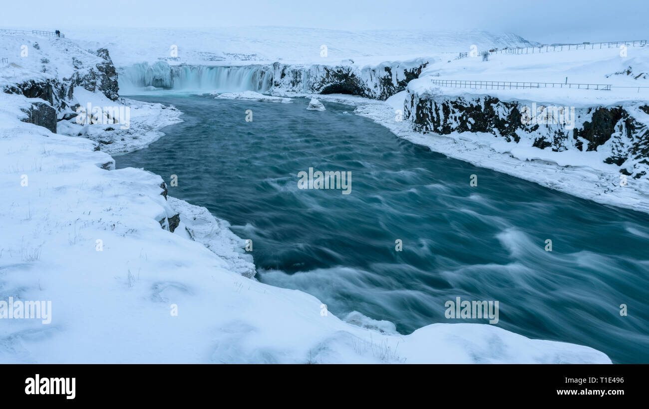 Cascata in inverno, Godafoss, Islanda Foto Stock