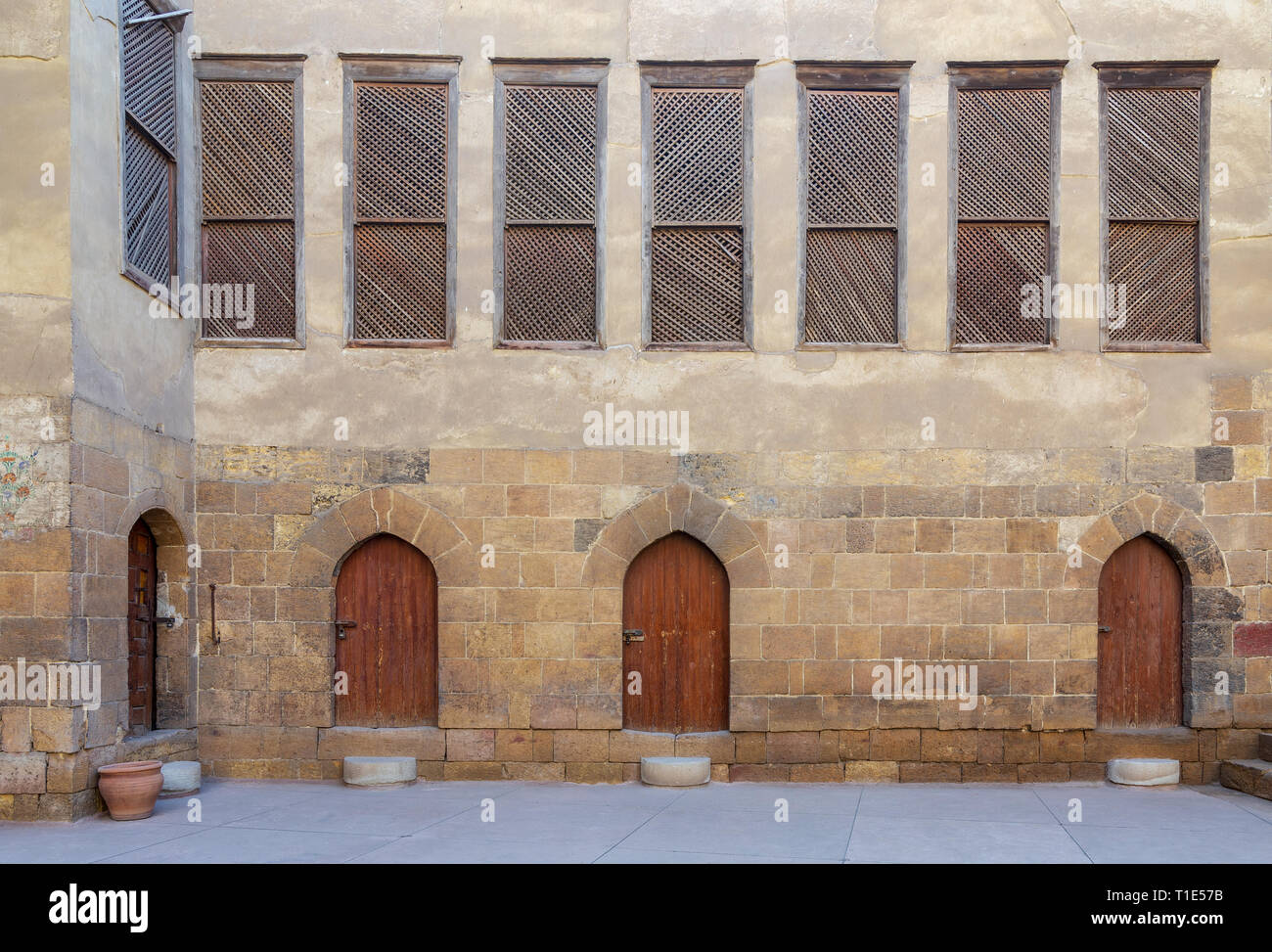 Cortile di El Razzaz historic house, situata a Darb Al-Ahmar distretto, vecchio Cairo, Egitto Foto Stock