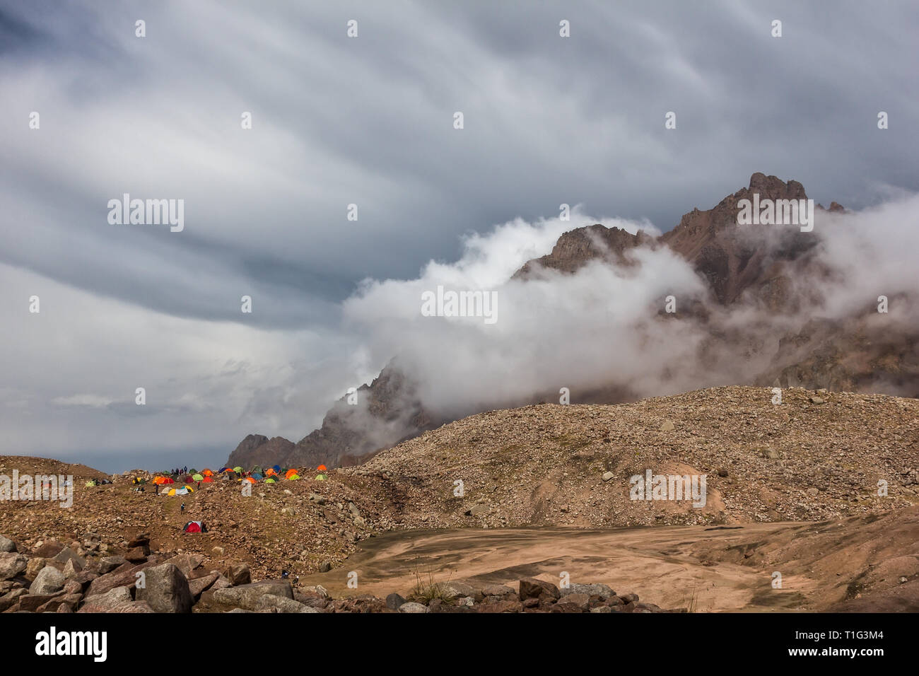 Climbing camp. Montagne Tien-Shan. Asia centrale Kazakistan Foto Stock