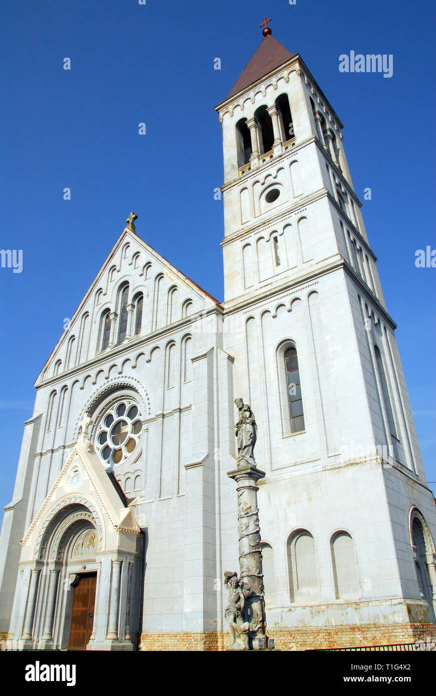 Chiesa cattolica romana, Rabacsanak, Ungheria. Romai katolikus templom, Rabacsanak, Magyarorszag. Foto Stock