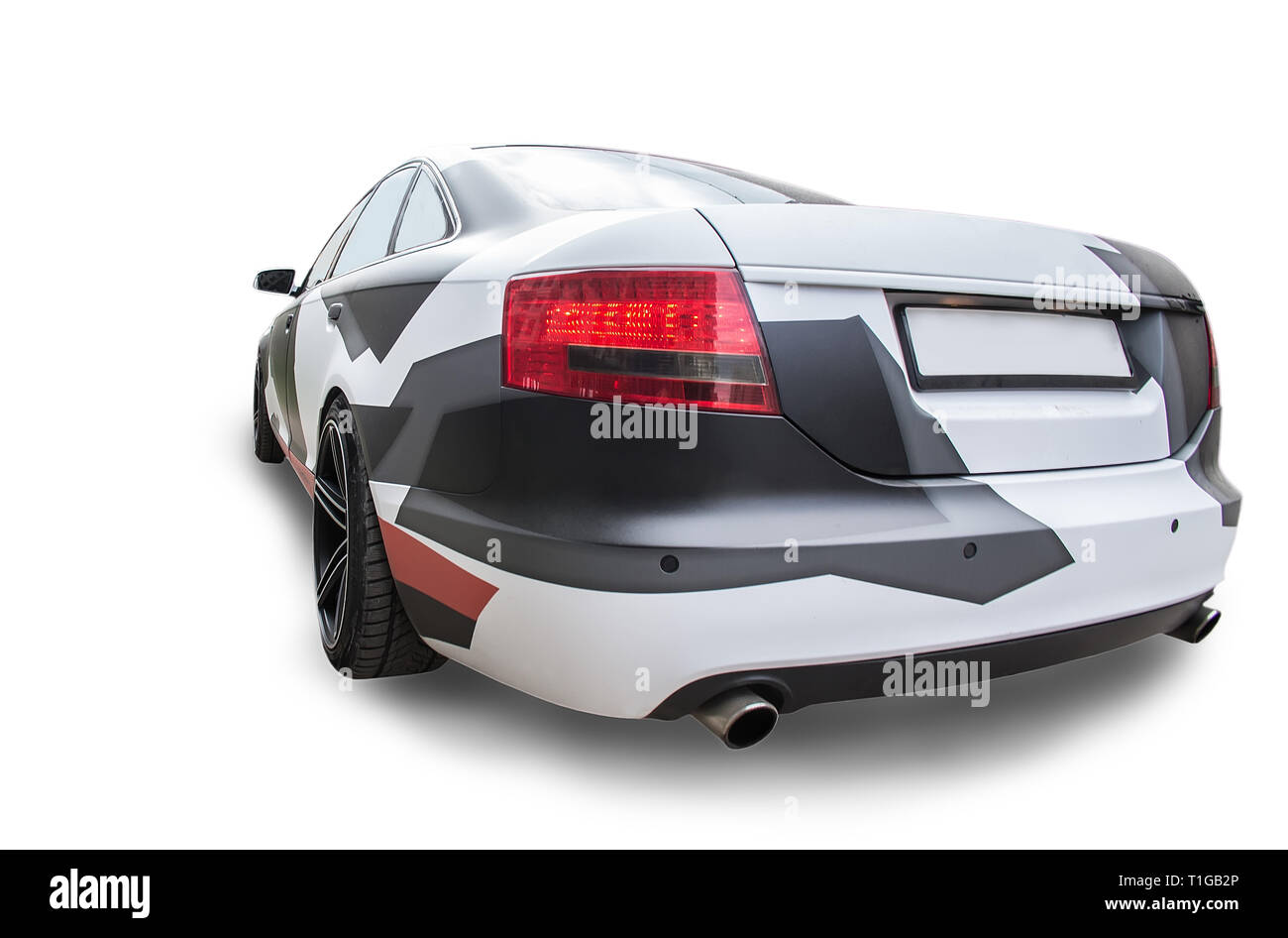 Auto moderne in colorazione camouflage isolati su sfondo bianco Foto Stock