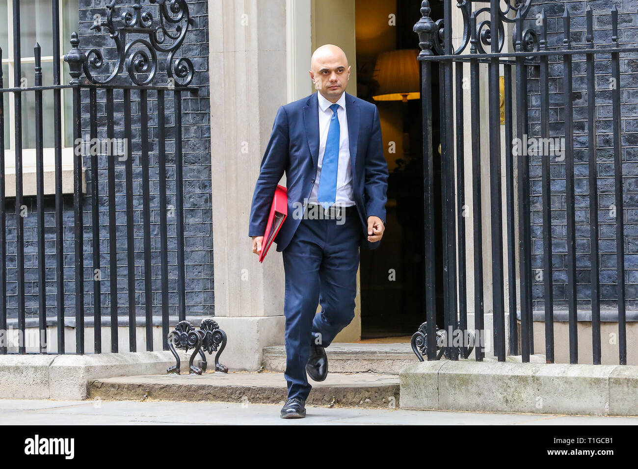 Sajid Javid - Home Segretario è visto uscire dal n. 10 di Downing Street dopo aver frequentato la riunione del Consiglio nazionale di sicurezza. Foto Stock