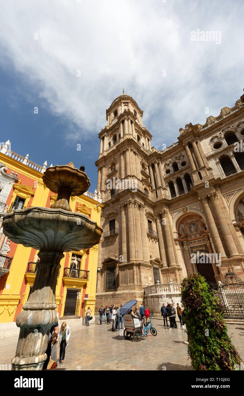 Cattedrale di Malaga e il Palazzo dei Vescovi, Plaza del Obispo, Malaga città vecchia, Malaga, Andalusia, Spagna Foto Stock