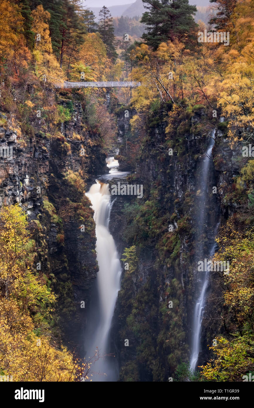 Il Corrieshalloch Gorge, Falls of Measach e fiume Droma, vicino a Ullapool, Ross and Cromarty, Highlands scozzesi, Scotland, Regno Unito Foto Stock