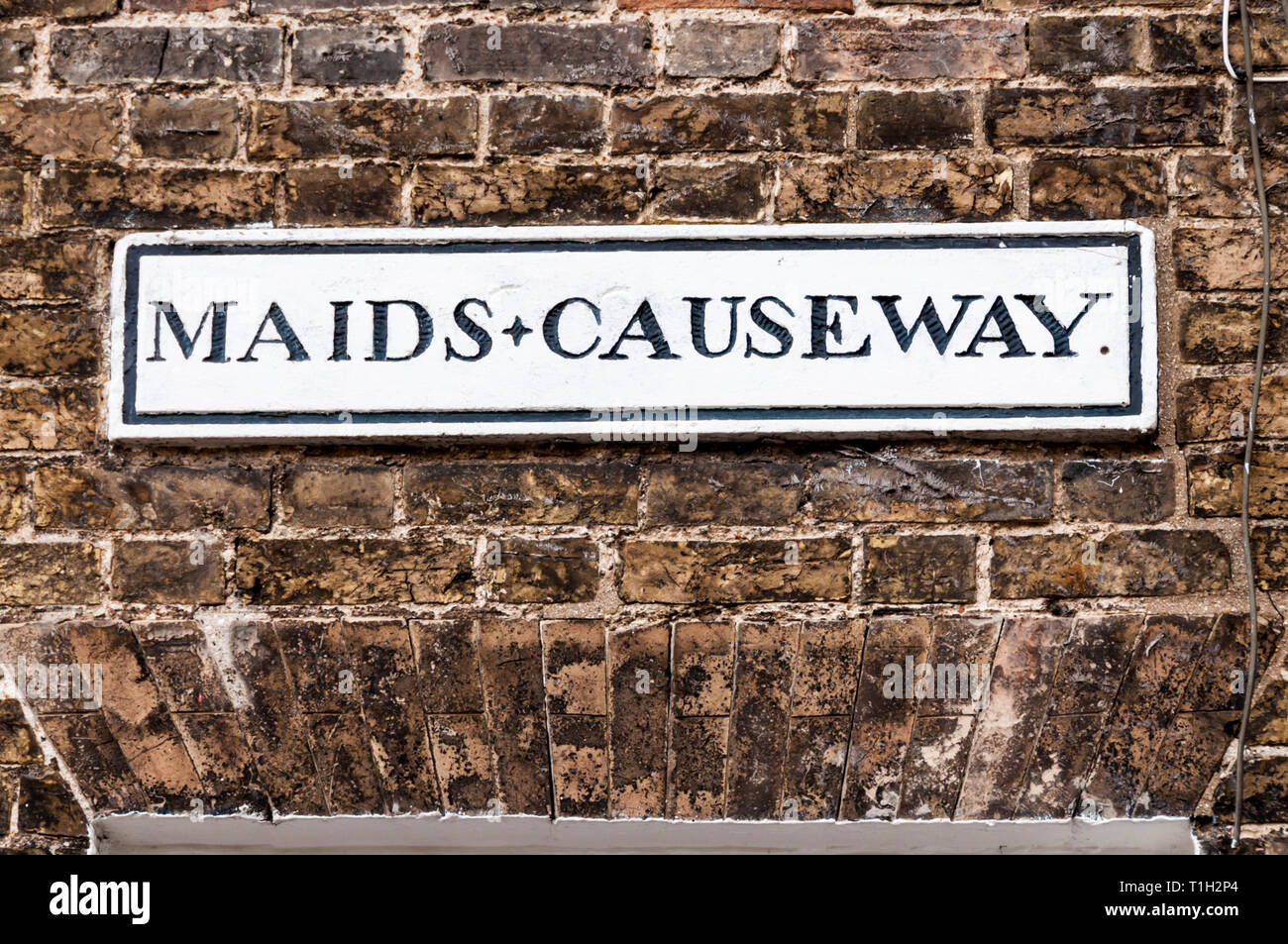 Un cartello stradale per le cameriere Causeway in Cambridge. Foto Stock