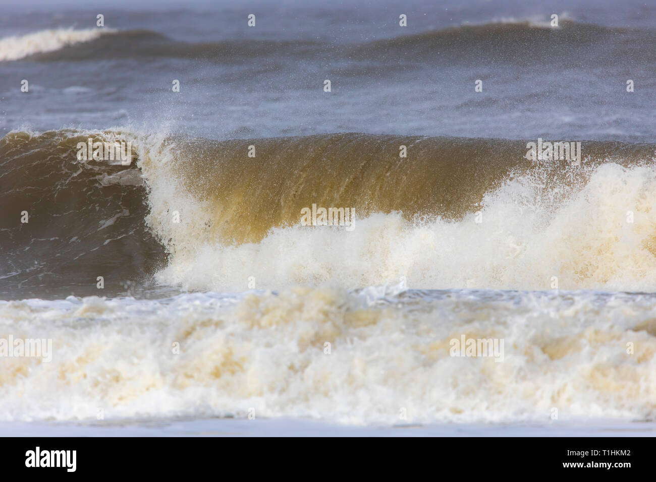 Mare del Nord, onde, surf, marea, Storm, isola del Mare del Nord Langeoog, Frisia orientale, Bassa Sassonia, Foto Stock