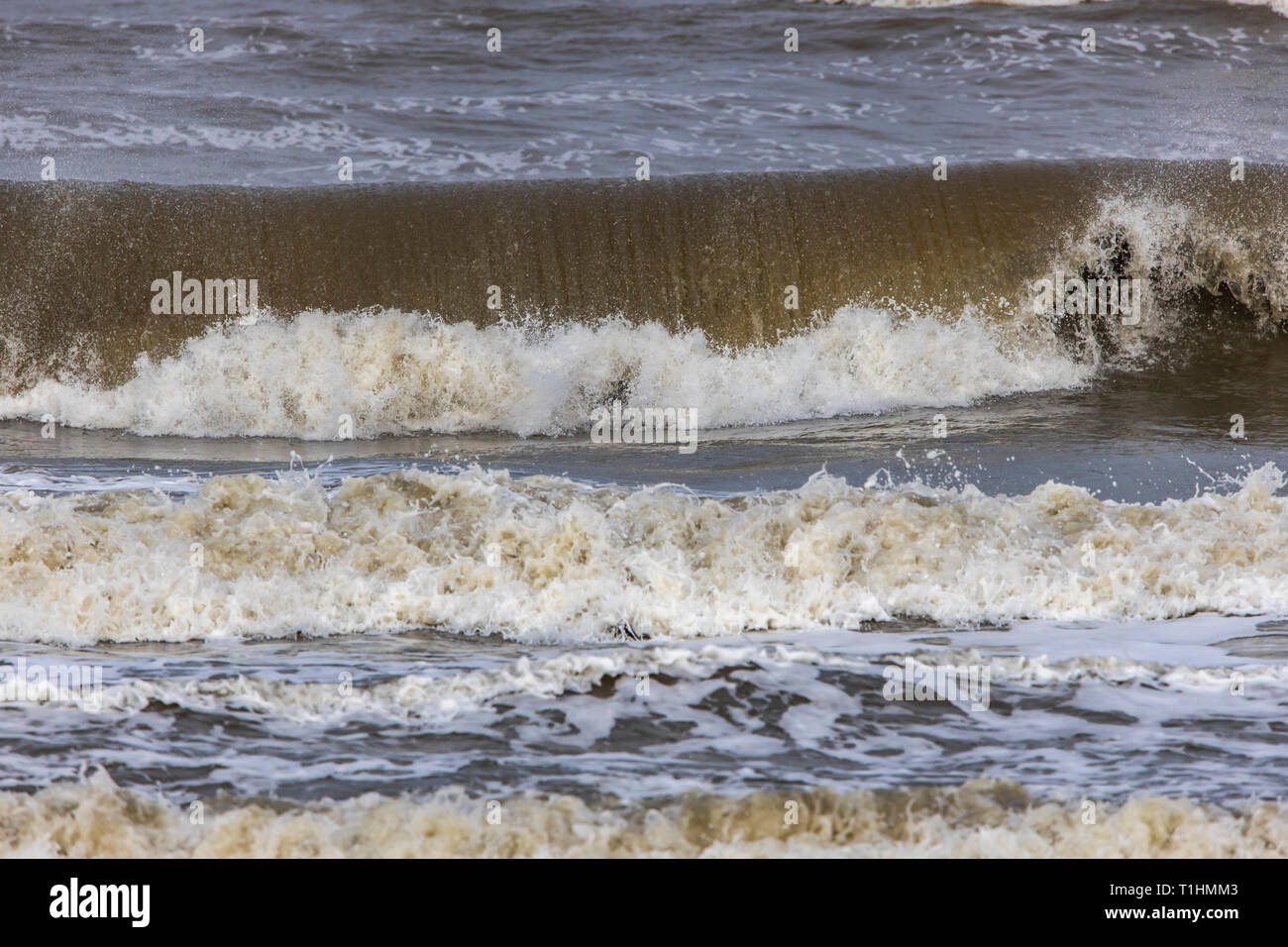 Mare del Nord, onde, surf, marea, Storm, isola del Mare del Nord Langeoog, Frisia orientale, Bassa Sassonia, Foto Stock