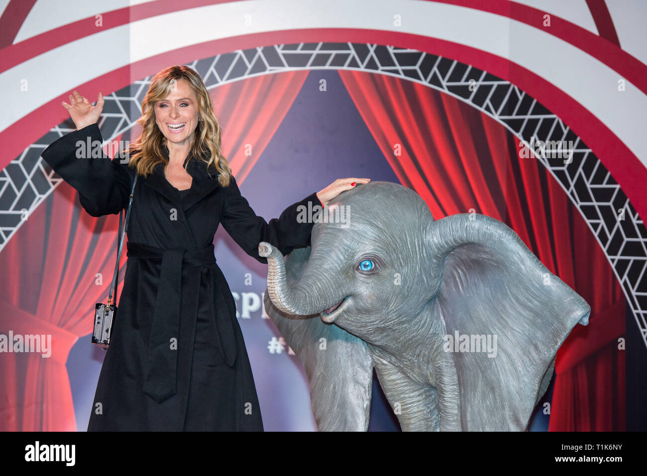 Roma, Italia. 26 mar 2019. Il actresss e cantante Serena Autieri frequentando il photocall durante il Dumbo Première a Roma Credito: Silvia Gerbino/Alamy Live News Foto Stock