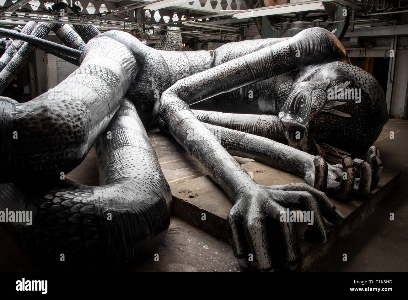 Sheffield, Regno Unito - 27 Marzo 2019: Mausoleo dei giganti presentano da flemma al testimone oculare funziona Foto Stock