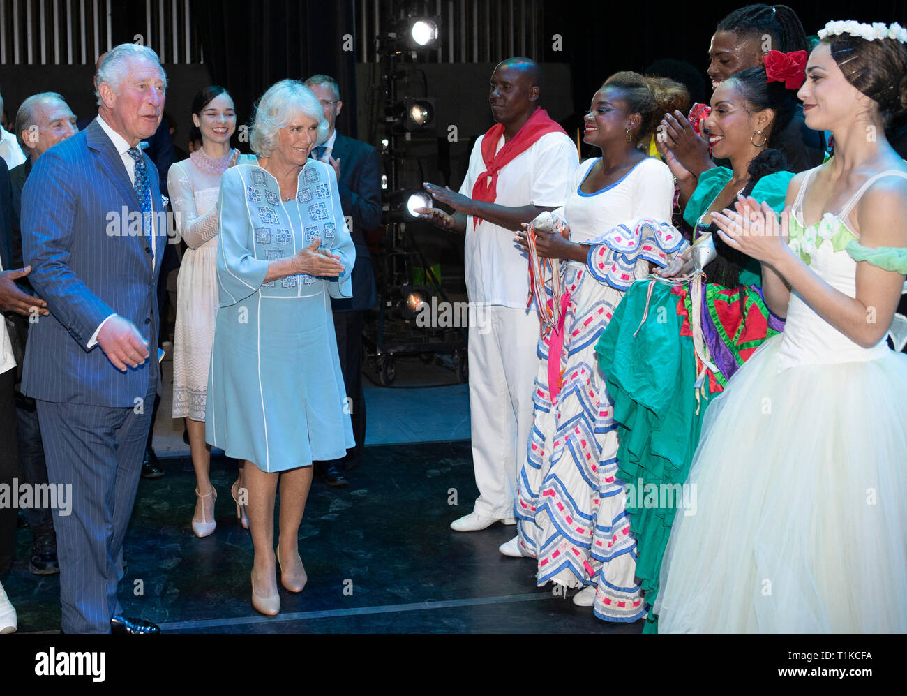 Il Principe di Galles e la duchessa di Cornovaglia assistere ad un gala performance culturale nel Gran Teatro de La Habana Alicia Alonso, a l'Avana, Cuba, come parte di un viaggio storico che celebra i legami culturali tra il Regno Unito e la stato comunista. Foto Stock