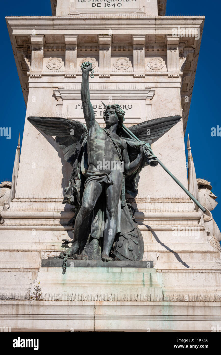 Monumento aos Restauradores (monumento ai restauratori) a Lisbona. Il monumento memorializes la vittoria del portoghese il restauro della guerra. Foto Stock