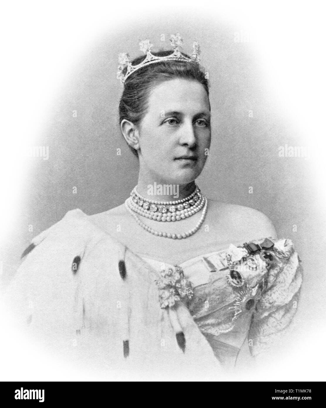 1897 fotografia di Olga Constantinovna della Russia, regina consorte del Elleni, moglie di Re Giorgio I di Grecia. Foto Stock