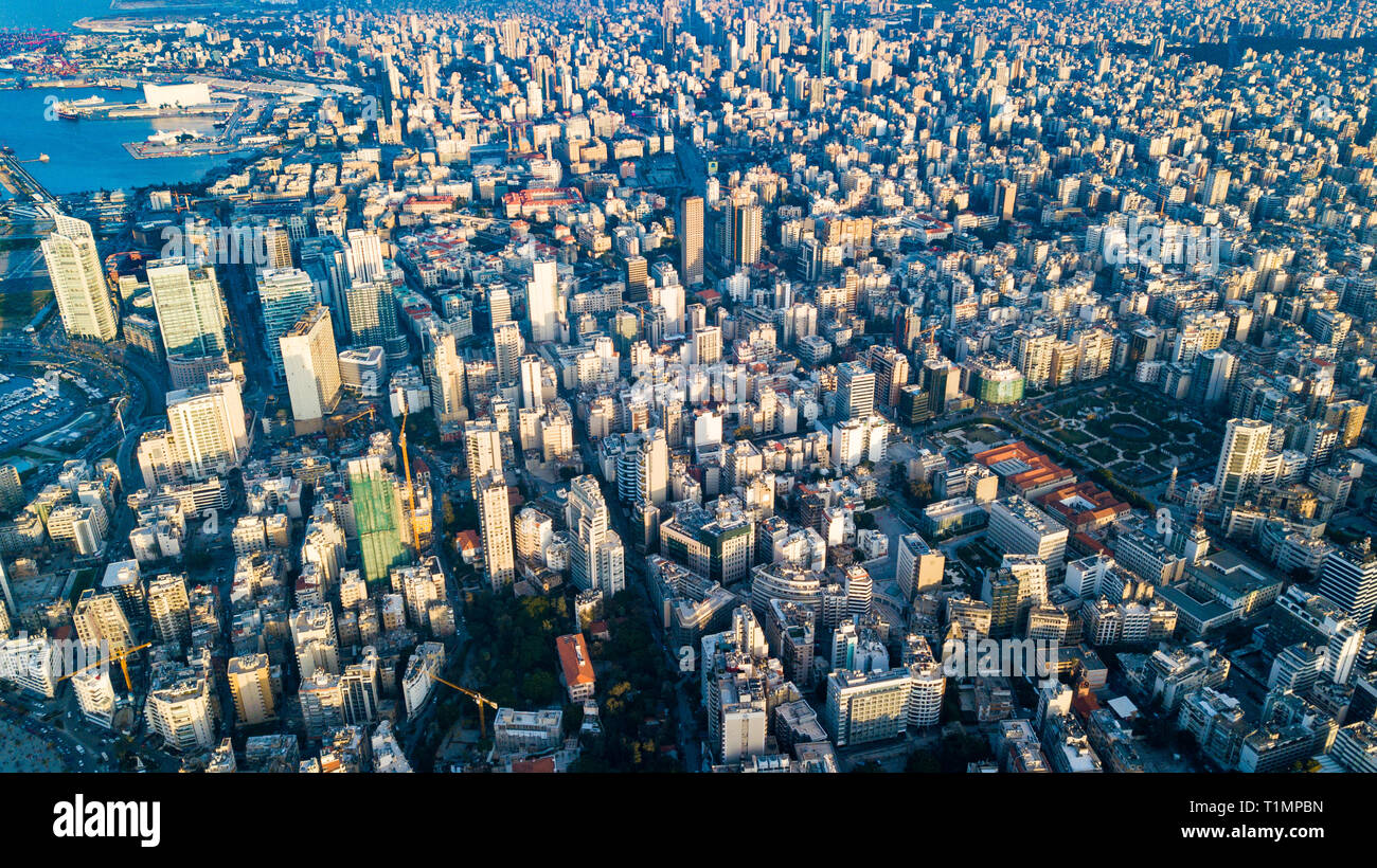 Antenna vista sullo skyline di Beirut, Libano Foto Stock