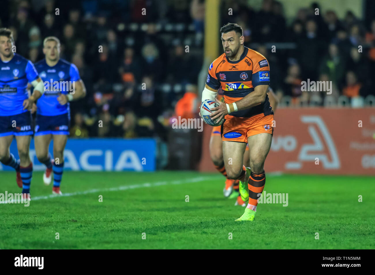 Xxii Marzo 2019 , Mend-a-tubo Jungle, Inghilterra; Betfred Super League, Round 7, Castleford Tigers vs St Helens ; Matt Cook Castleford Tigers Credito: Craig Milner/news immagini Foto Stock