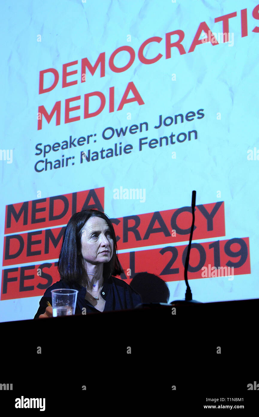 Londra, Inghilterra. 16 marzo, 2019. Natalie Fenton, docente e ricercatore di media a orafi, Università di Londra, alla media della democrazia Festival 2 Foto Stock