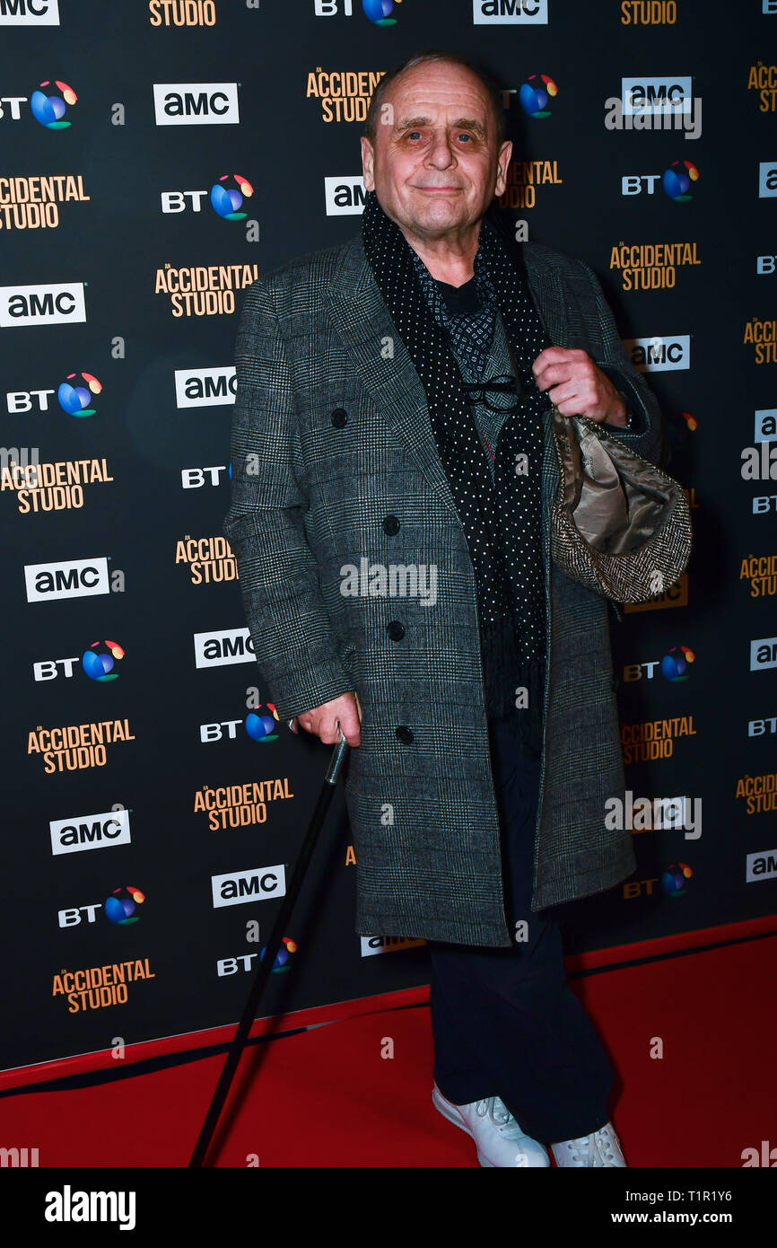 Londra, Regno Unito. 27 mar 2019. Sylvester McCoy arriva alla premiere di documentario su British film società di produzione artigianale di film, creato da George Harrison dei Beatles il 27 marzo 2019, Londra, Regno Unito. Credito: Picture Capital/Alamy Live News Foto Stock