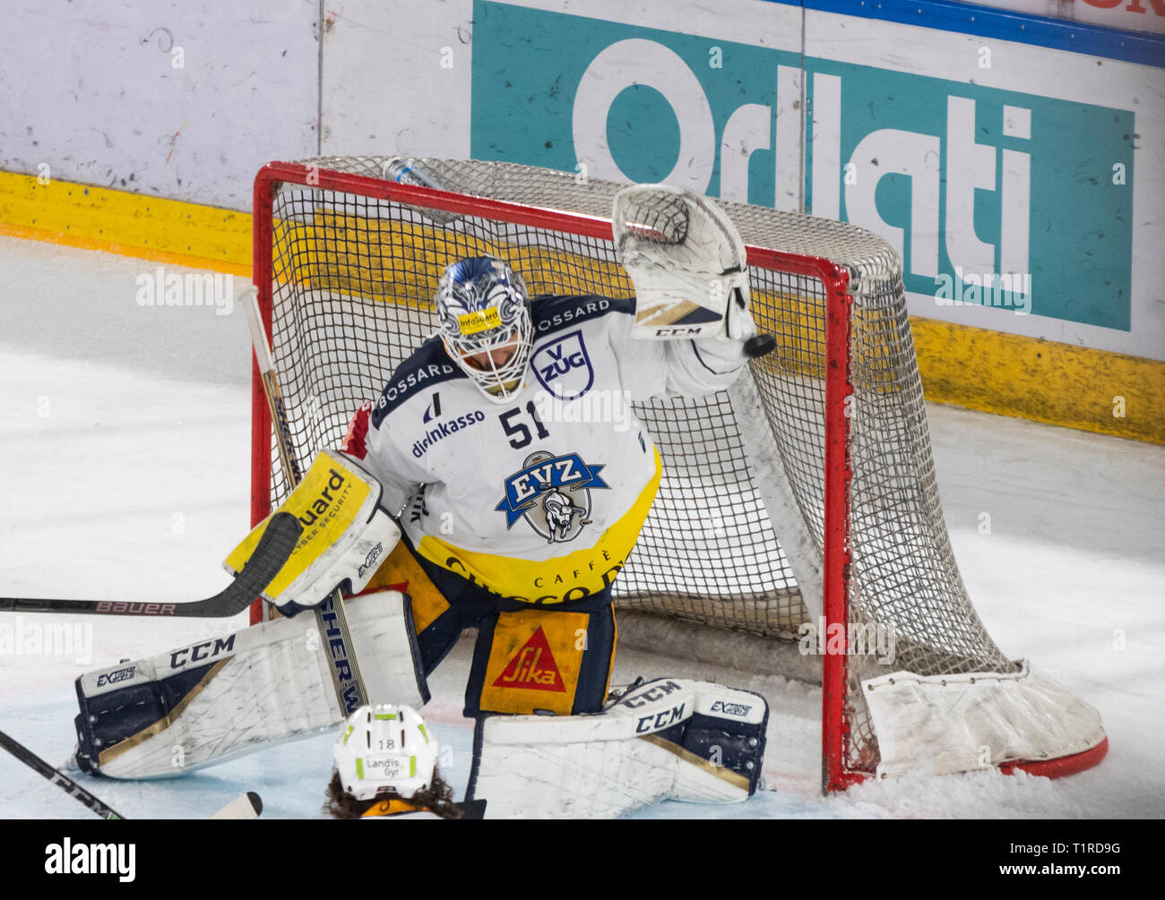 Losanna, Svizzera. 28 marzo, 2019. LNA svizzera di hockey su ghiaccio HC LOSANNA VS EV ZUG - Lausanne Hc Vs RV Zug a Vaudoise Arena, Losanna (Playoff, semi-finale atto II), 28-03-2019. Credito: Eric Dubost/Alamy Live News Foto Stock