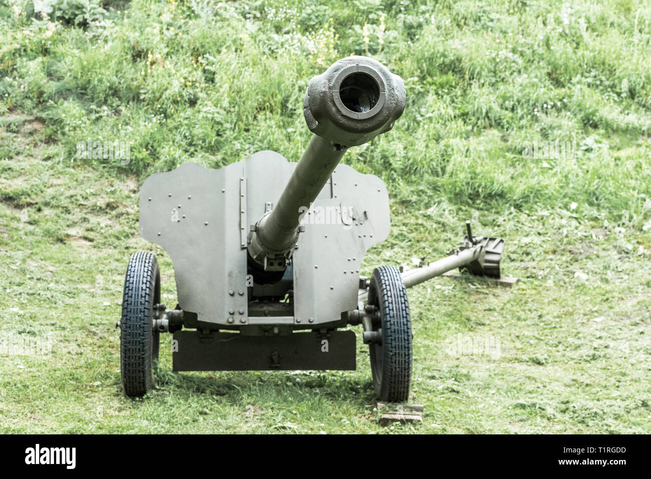Vecchia artiglieria sovietica antitank gun dalla II guerra mondiale età Foto Stock