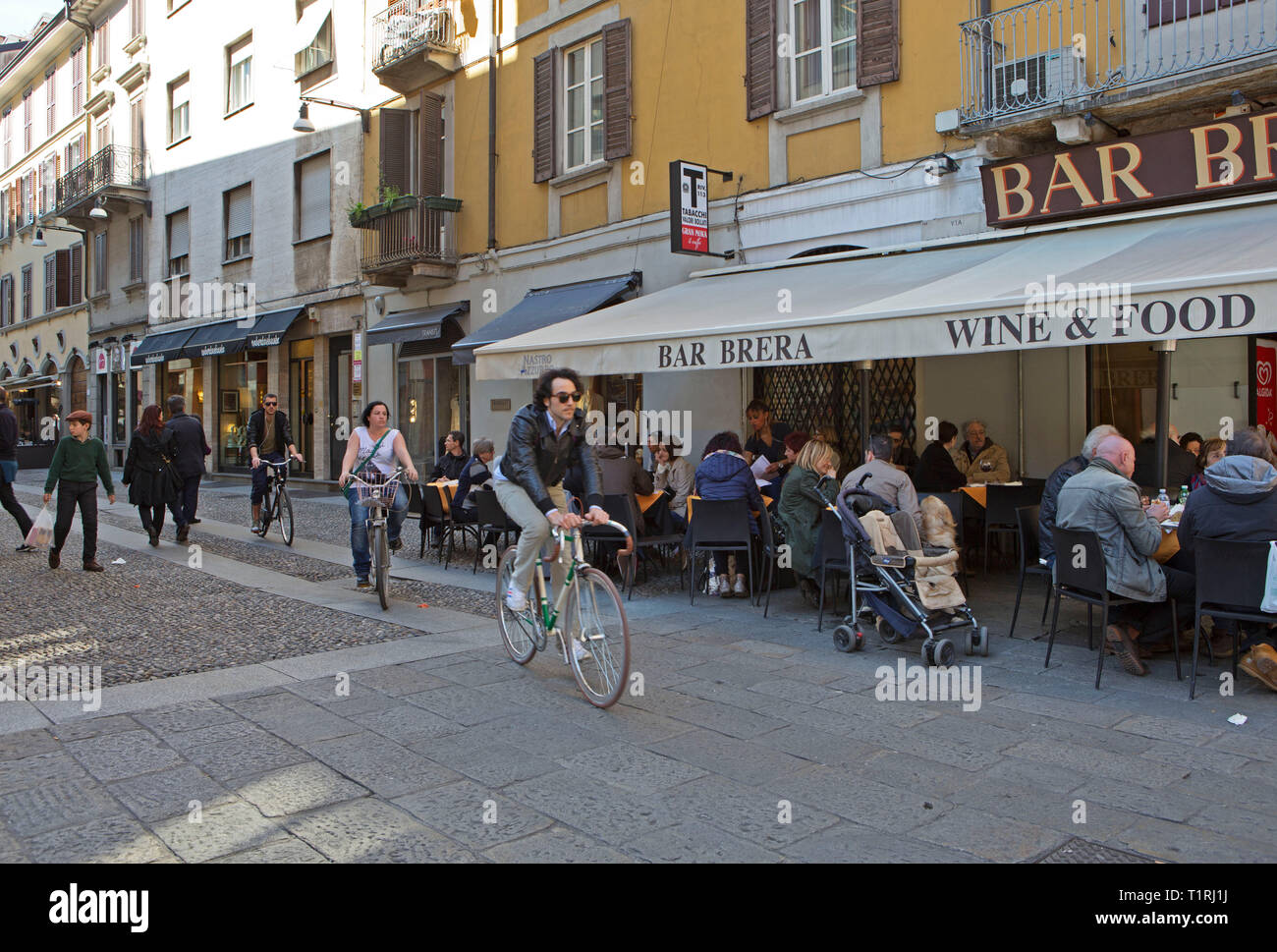 Via Fiori Chiari, il quartiere di Brera, Milano Foto stock - Alamy