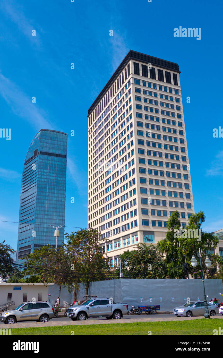Exchange Square Mall e capitale Vattanac Tower, il quartiere finanziario, Phnom Penh, Cambogia, Asia Foto Stock