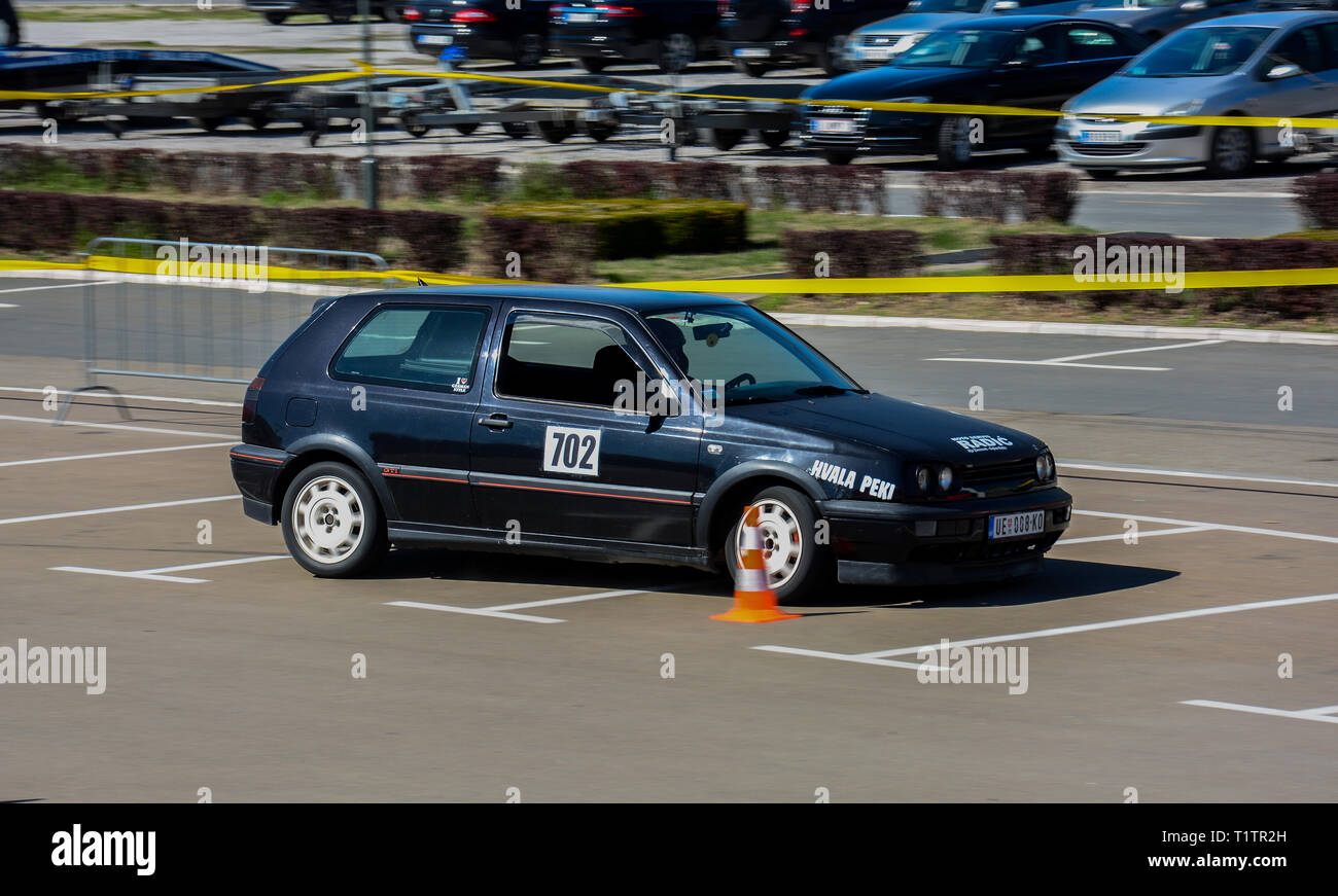 Autoslalom Sajmski 2019 - Volkswagen Golf 3 Foto Stock