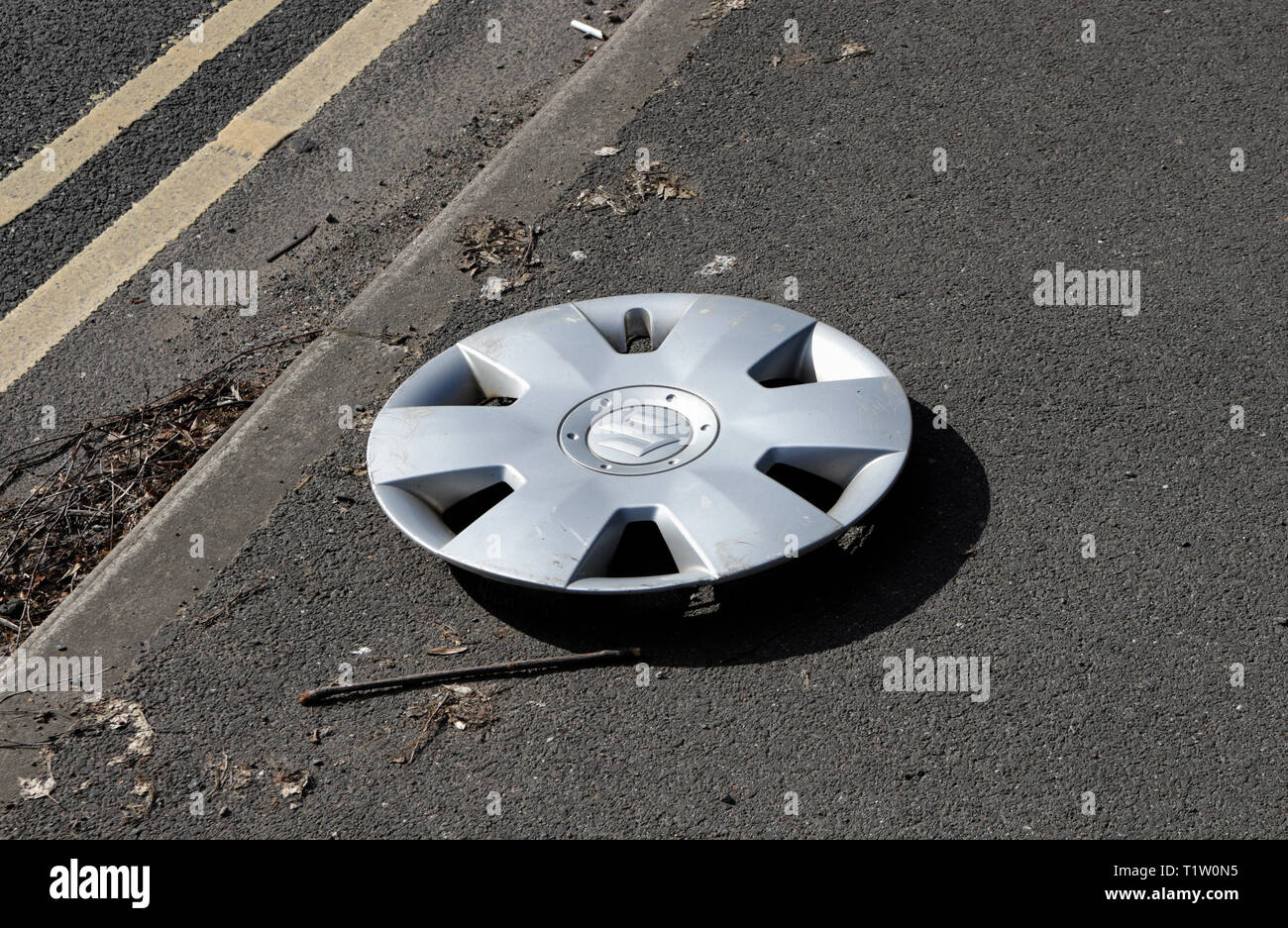 Il cappuccio del mozzo sul lato della strada Foto Stock