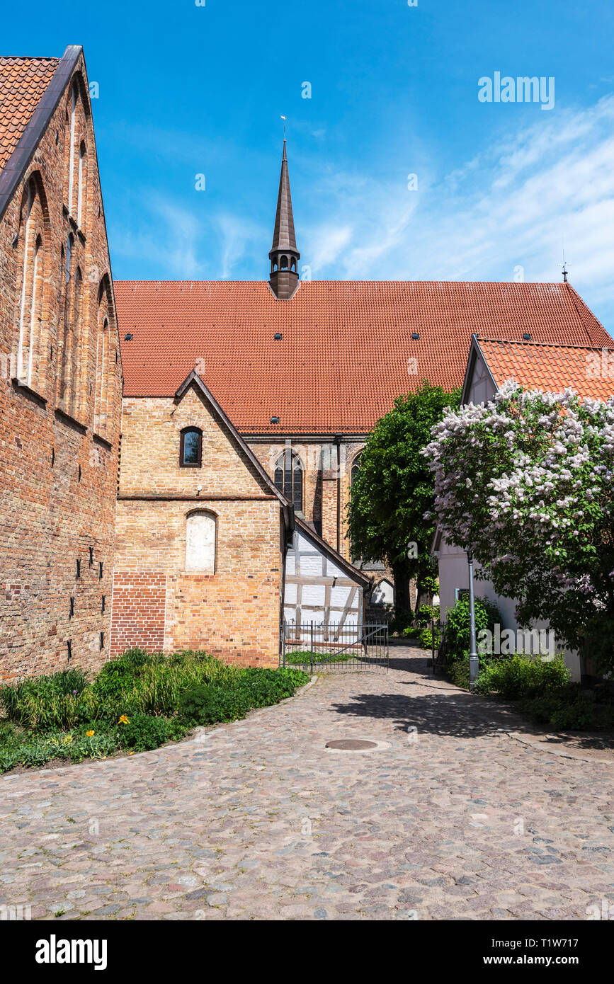 Università chiesa e monastero di Santa Croce, Rostock, Meclemburgo-Pomerania Occidentale, Germania Foto Stock