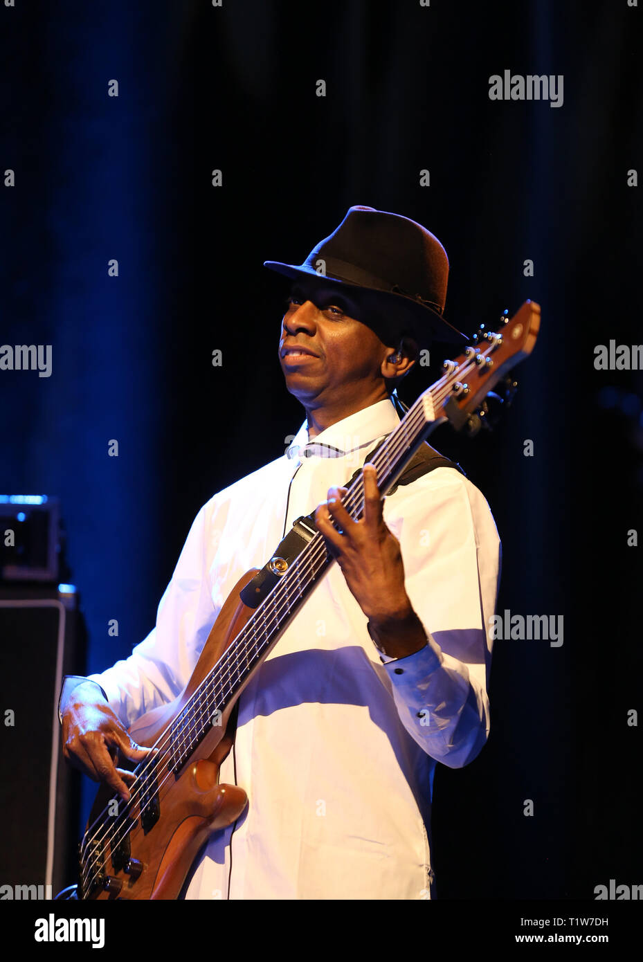 CRACOW POLONIA - MARZO 16, 2016: Billy Cobham band dal vivo sul palco in ghiaccio Cracow Polonia Foto Stock