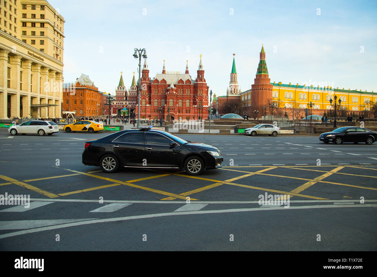 Auto con luci lampeggianti al Cremlino Foto Stock