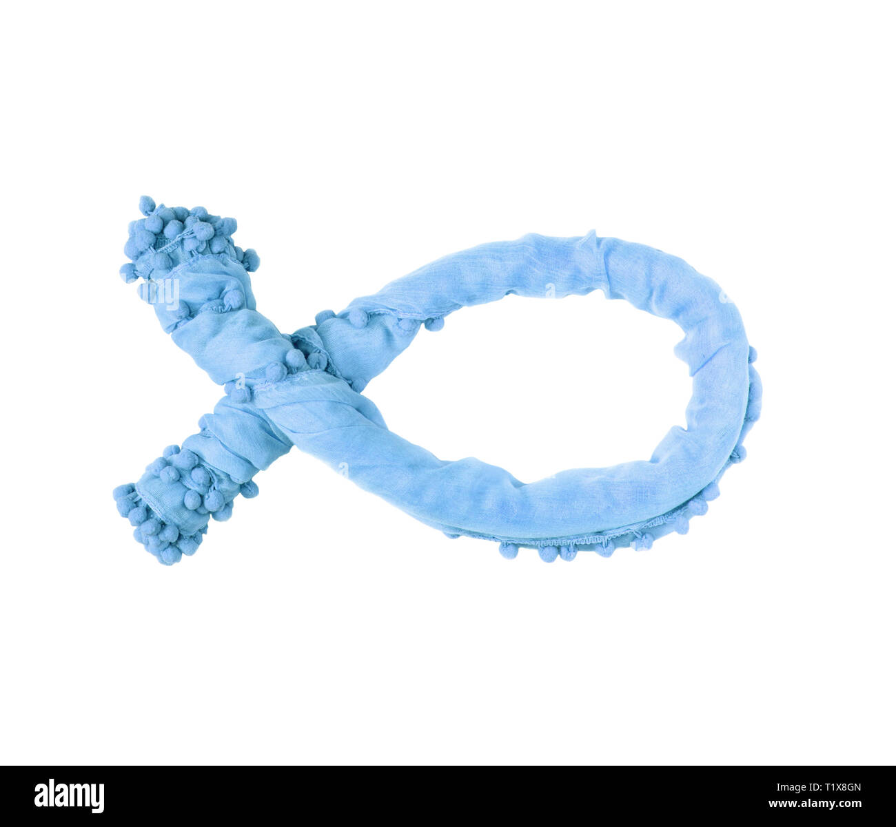Simbolo cristiano il pesce azzurro di twisted delicato tessuto isolato su sfondo bianco. Foto Stock