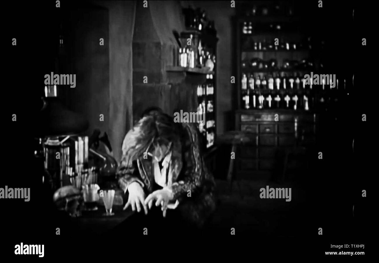 Il dottor Jekyll e il signor Hyde (1920 film di Paramount) dr jeckyl e Mr Hyde screenshot vintage Foto Stock