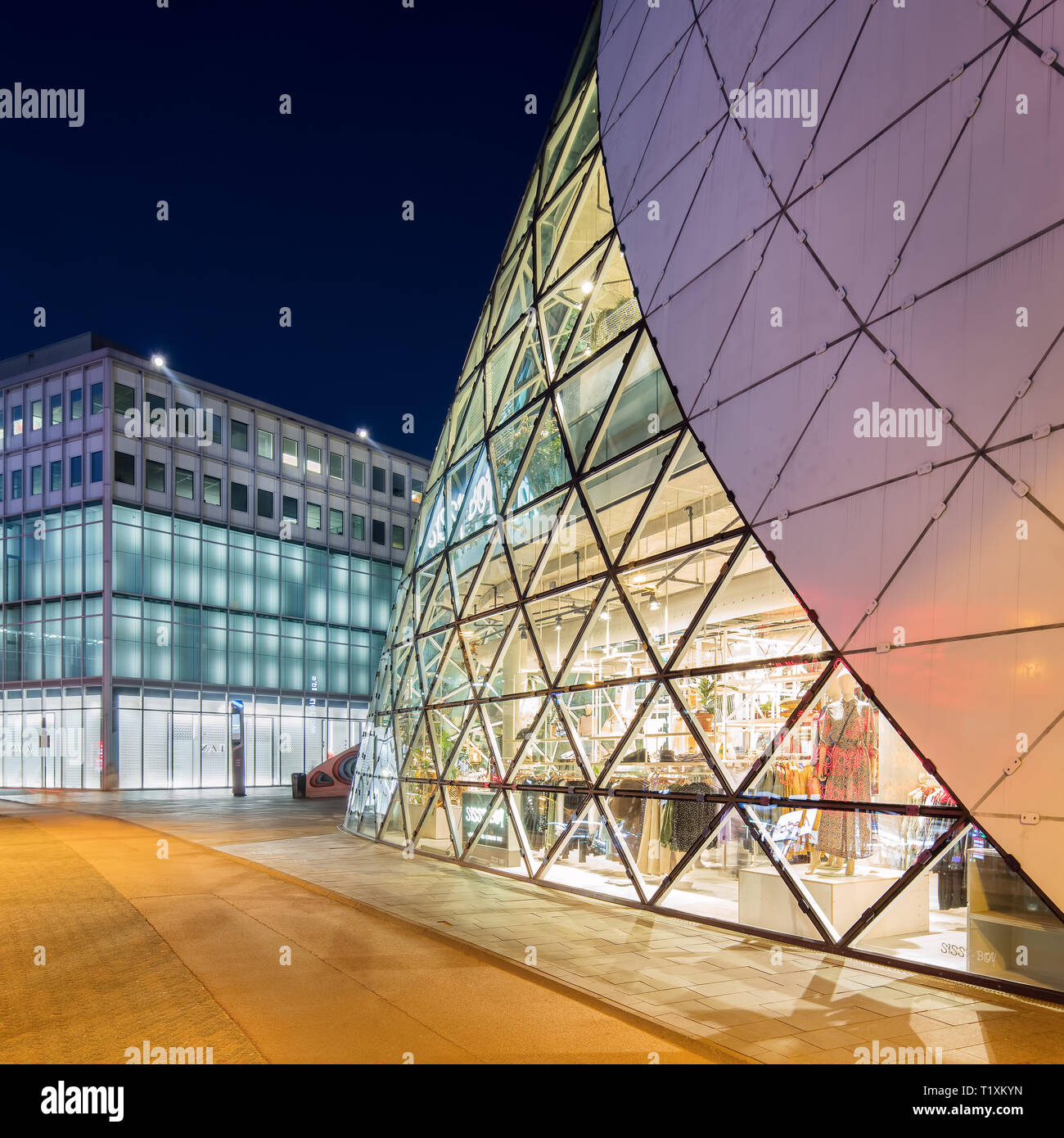 EINDHOVEN-marzo 22, 2019. Il futuristico design architetto Massimiliano Fuksas. Si tratta di un punto di riferimento di Eindhoven. Foto Stock
