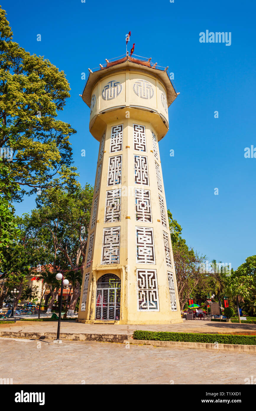 Acqua torre di Phan Thiet città vicino a Mui Ne in Vietnam Foto Stock