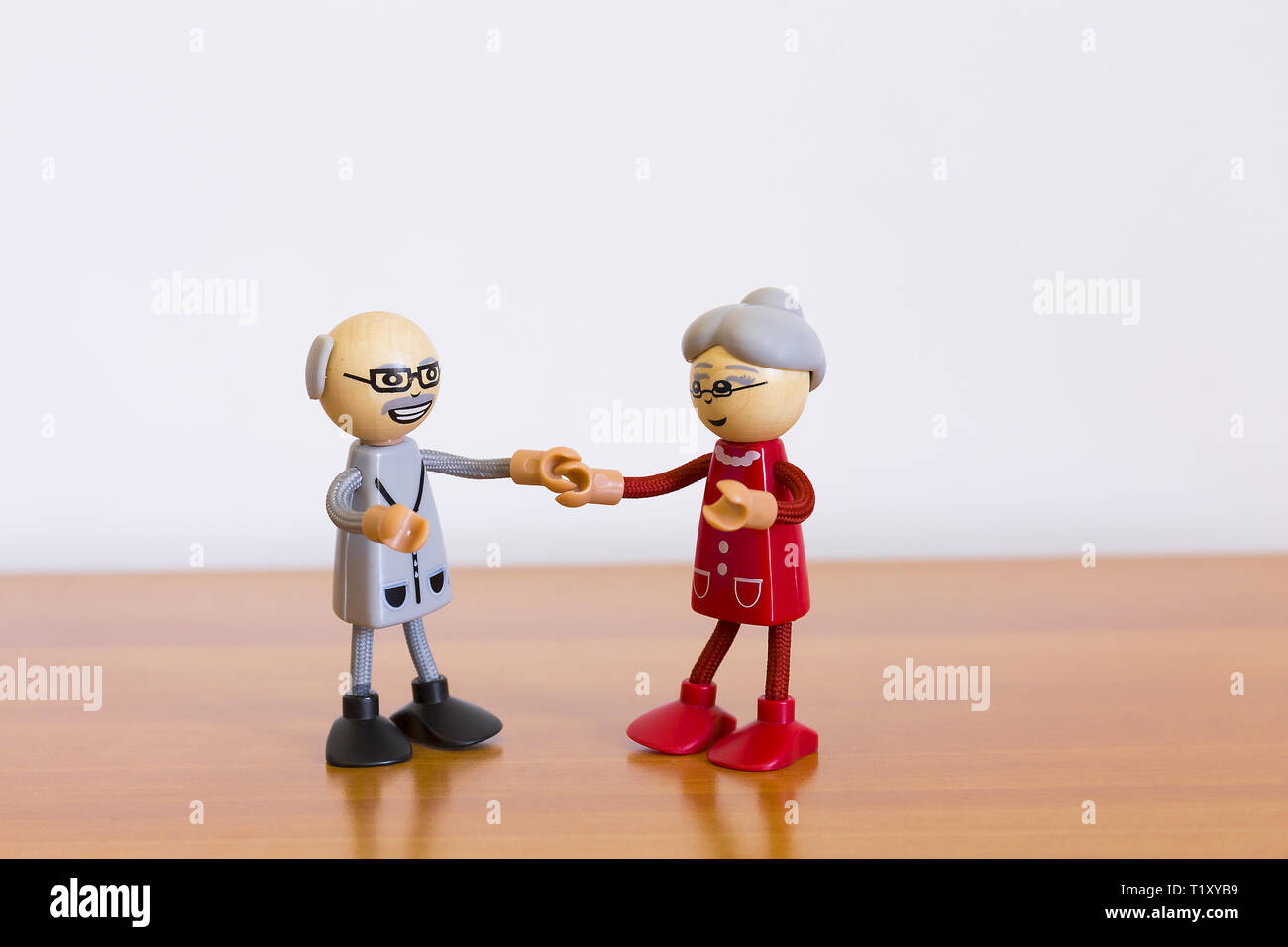 Il vecchio uomo e donna anziana Foto Stock