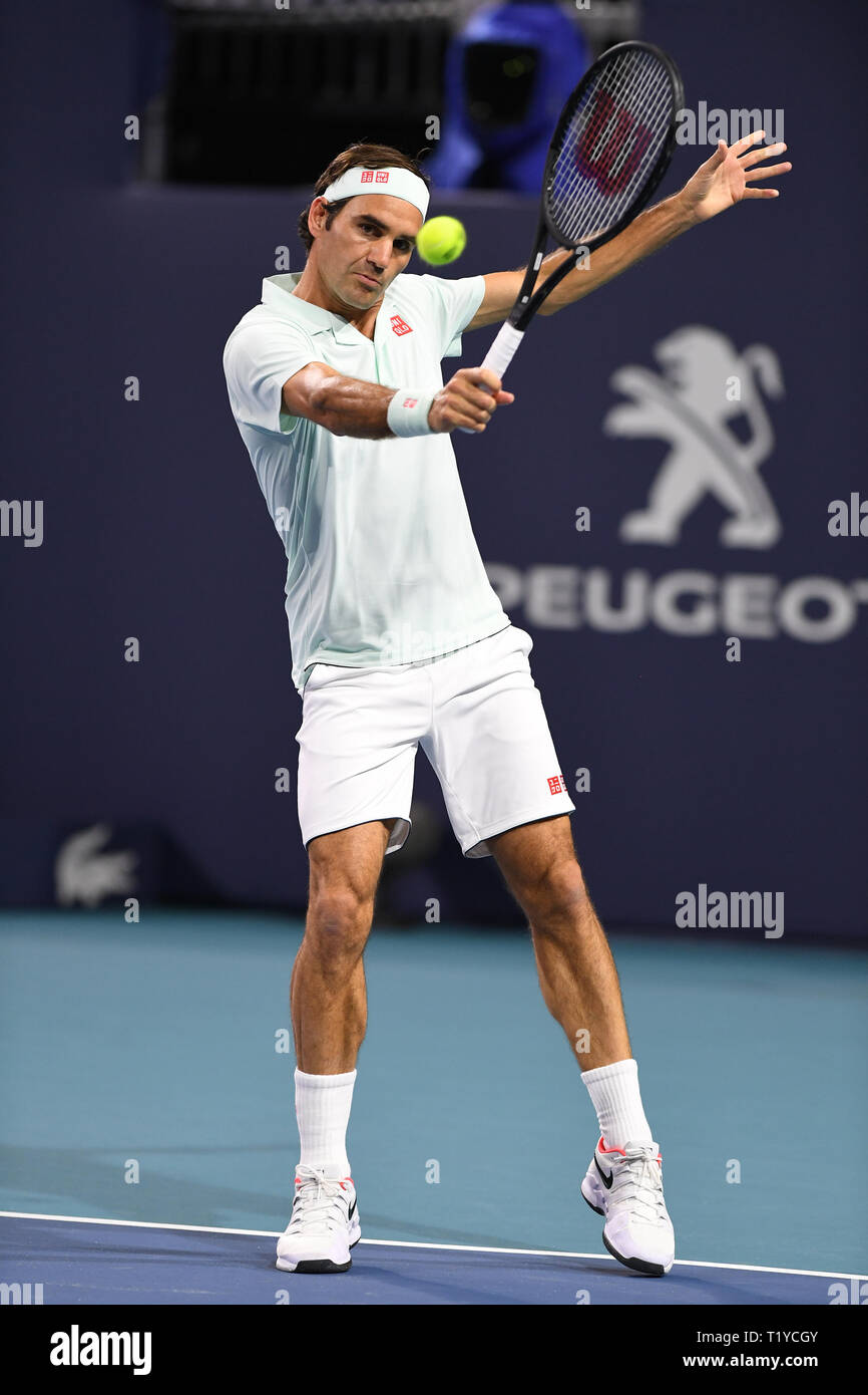 Giardini di Miami, FL, Stati Uniti d'America. 28 Mar, 2019. Roger Federer Vs Kevin Anderson sul Stadium corte durante il Miami Open svoltasi all'Hard Rock Stadium il 28 marzo 2019 nei giardini di Miami, Florida. Credito: Mpi04/media/punzone Alamy Live News Foto Stock