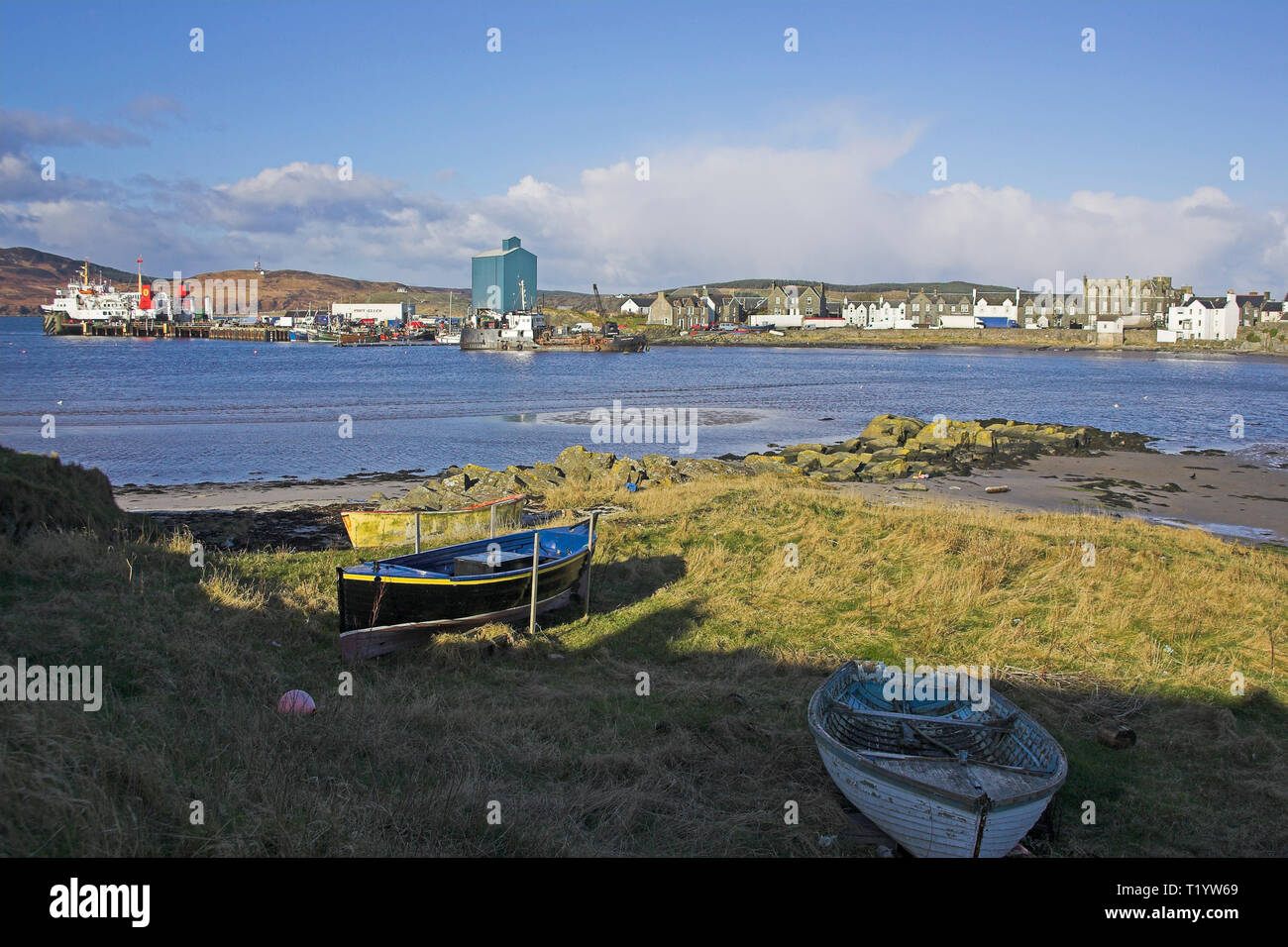 Caledonian McBrayne traghetto nel porto di Porto di Ellen, isola di Islay, Scozia Foto Stock