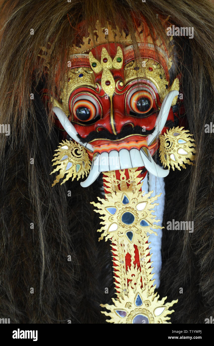Bali Barong e Rangda utilizzato in Bali tradizionale danza religiosa Foto Stock