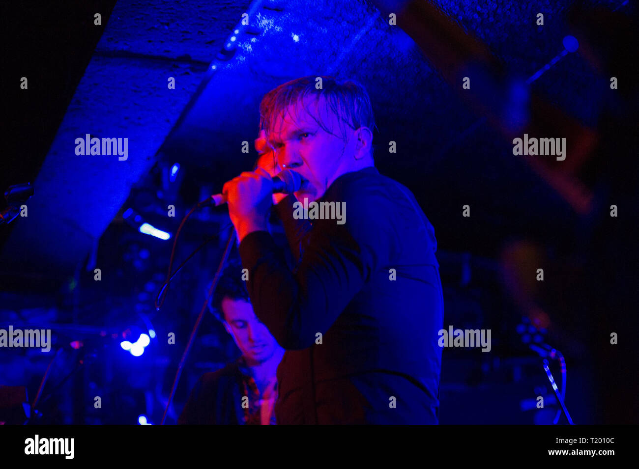 Band: altri esseri umani in Concerto in Re Tutts wah wah Hut in Glasgow. Foto Stock