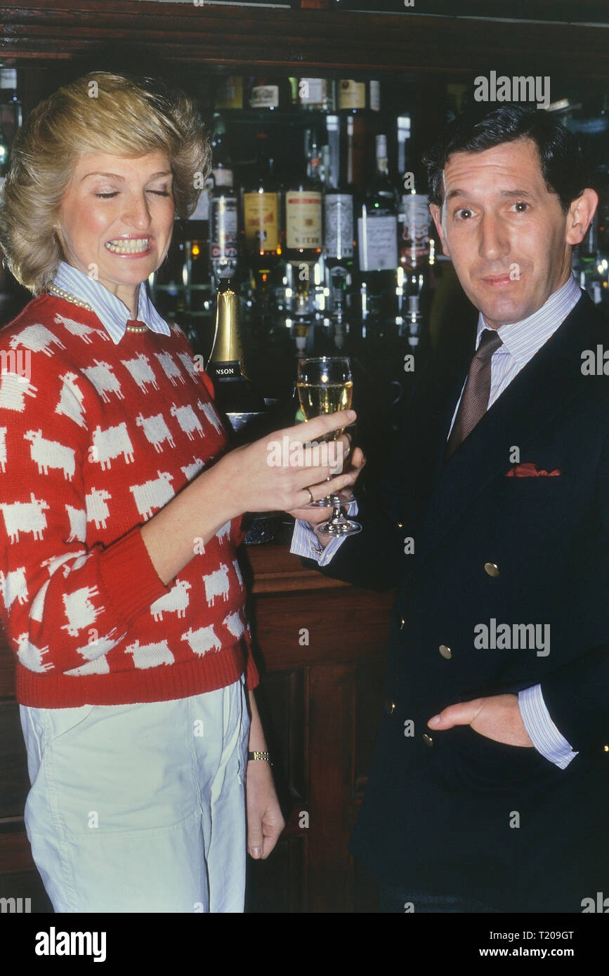 Royal look-a-piace il Principe Carlo con la Principessa Diana, Londra, Inghilterra, Regno Unito. Circa ottanta Foto Stock