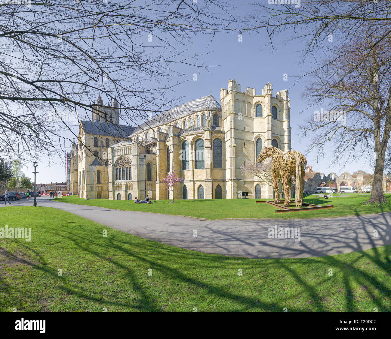 Sud est precinct presso il sito del patrimonio mondiale della cattedrale di Canterbury, Inghilterra. Foto Stock