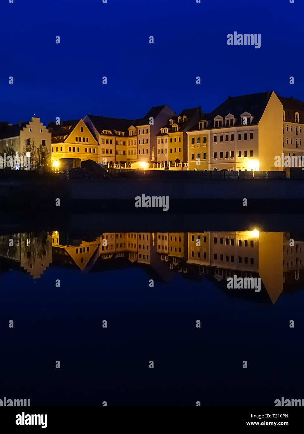 Paesaggio di Zgorzelec, Polonia, al Blue ora Foto Stock