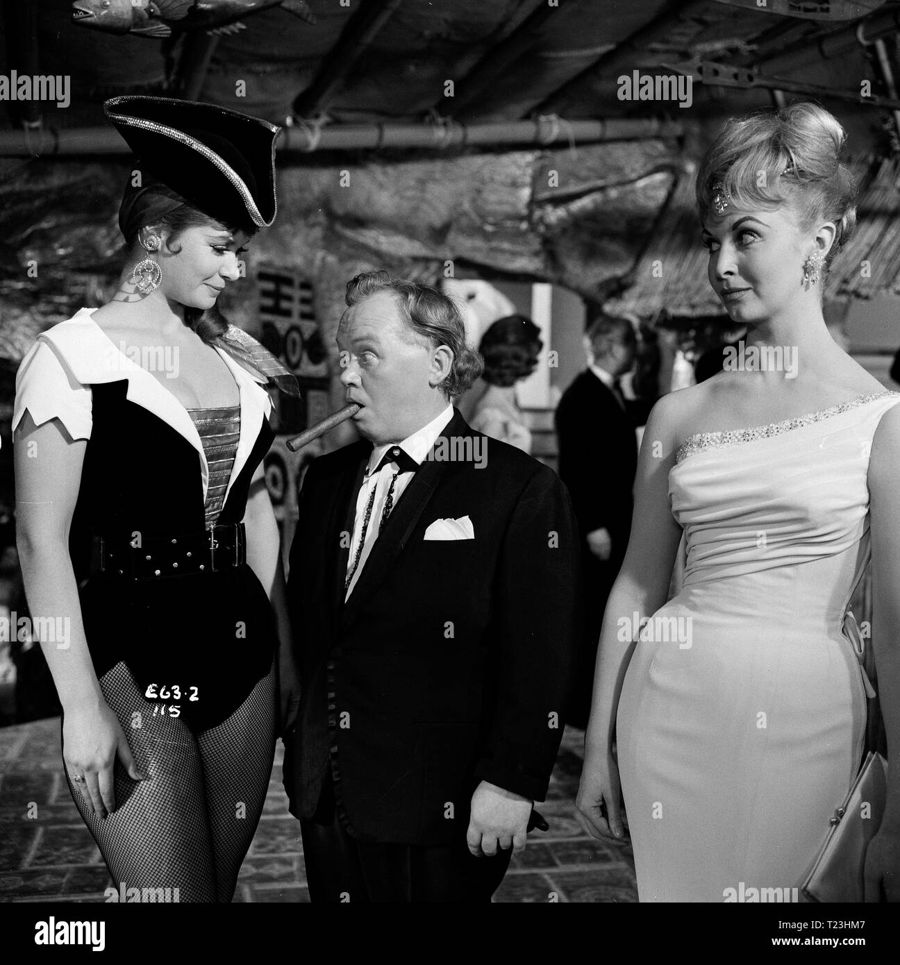 Il Cracksman (1963) Charlie Drake, Nyree Dawn Porter, Carol Cleveland, Data: 1963 Foto Stock