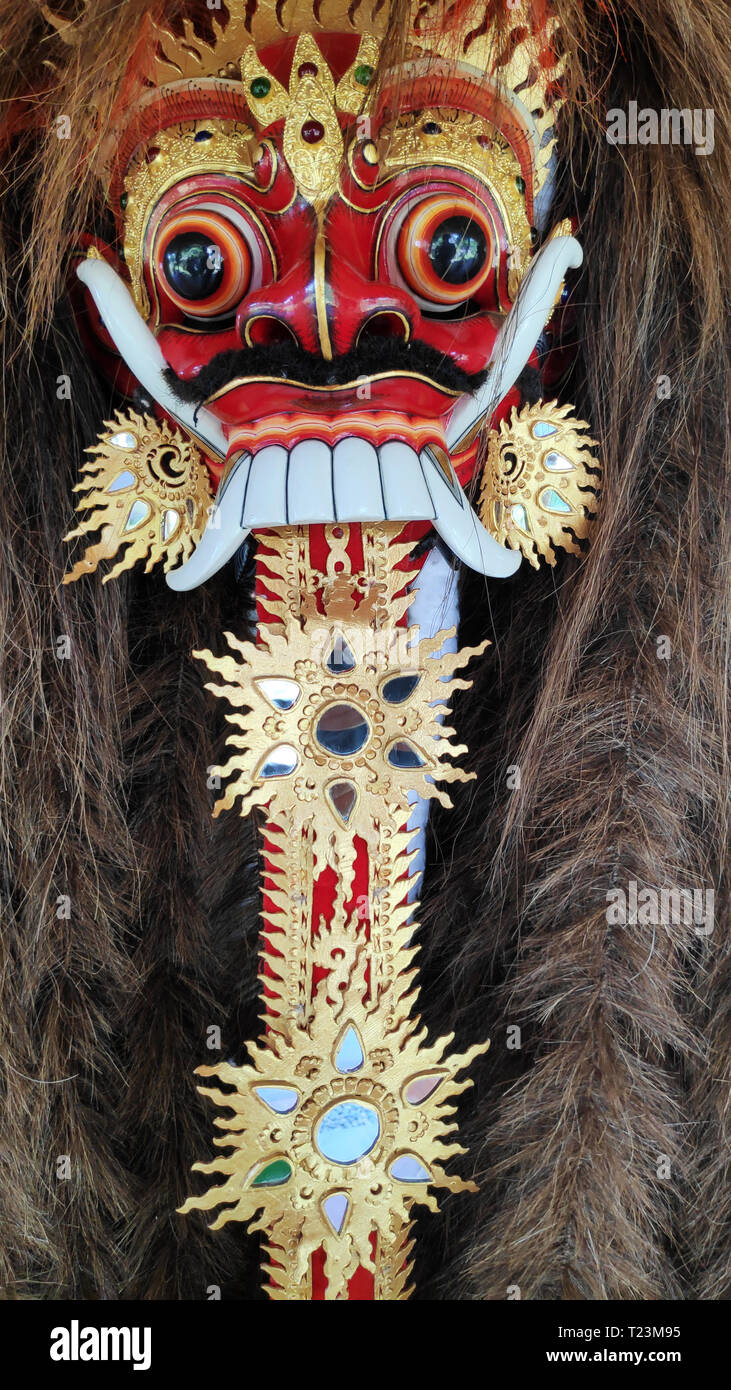 Bali Barong e Rangda utilizzato in Bali tradizionale danza religiosa Foto Stock