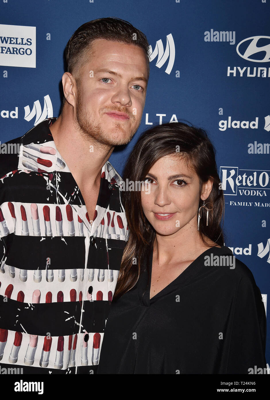 BEVERLY HILLS, CA - MARZO 28: Dan Reynolds (L) e Aja Volkman frequentare il trentesimo annuale di GLAAD Media Awards presso il Beverly Hilton Hotel il 28 marzo 2019 a Beverly Hills, la California. Foto Stock